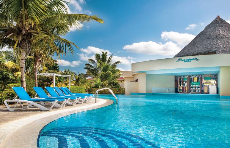 Memories Caribe Beach Resort (Adults Only 16+)