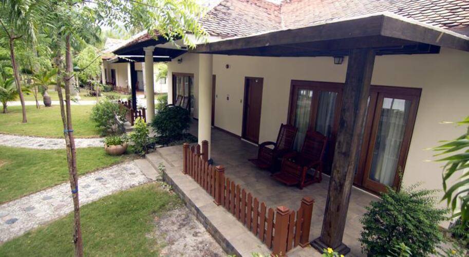 Diamond Bay Resort & Spa