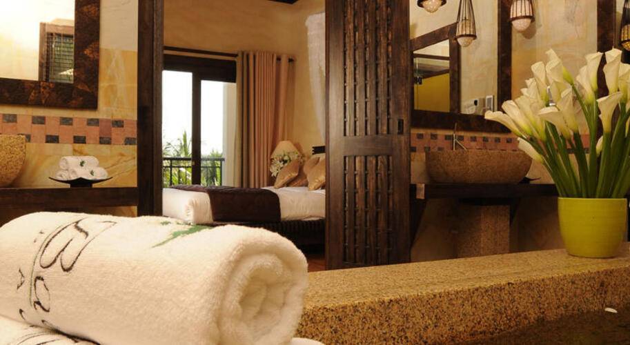 Diamond Bay Resort & Spa