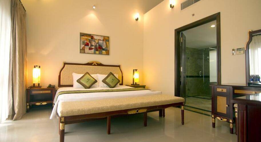 Diamond Bay Resort & Spa