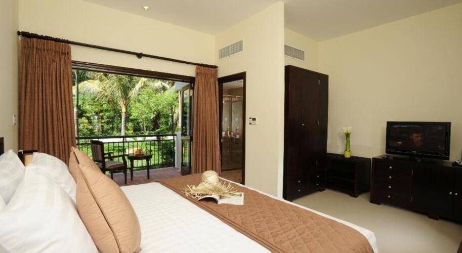 Diamond Bay Resort & Spa