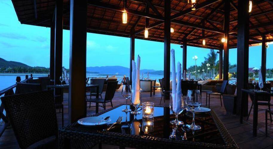 Diamond Bay Resort & Spa