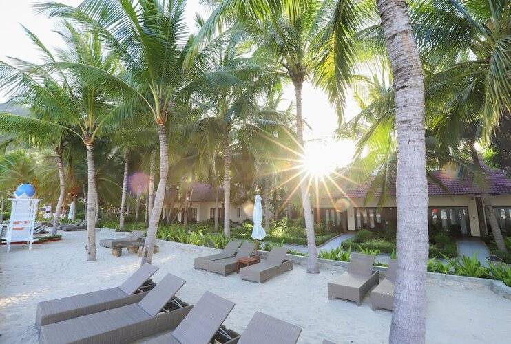 Diamond Bay Resort & Spa