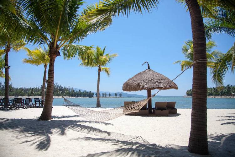 Diamond Bay Resort & Spa