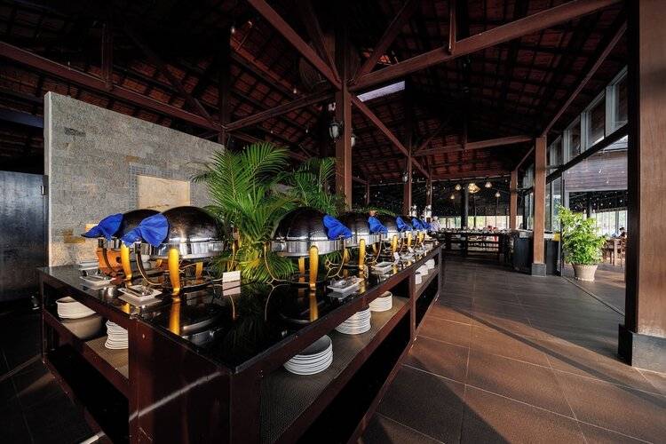 Diamond Bay Resort & Spa