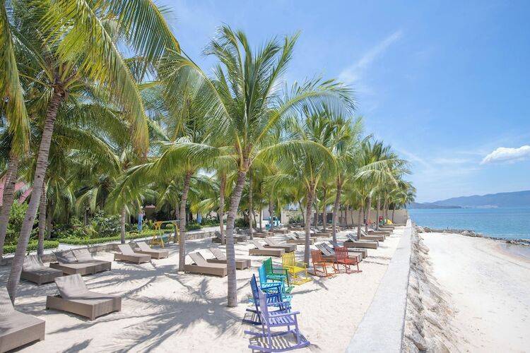 Diamond Bay Resort & Spa