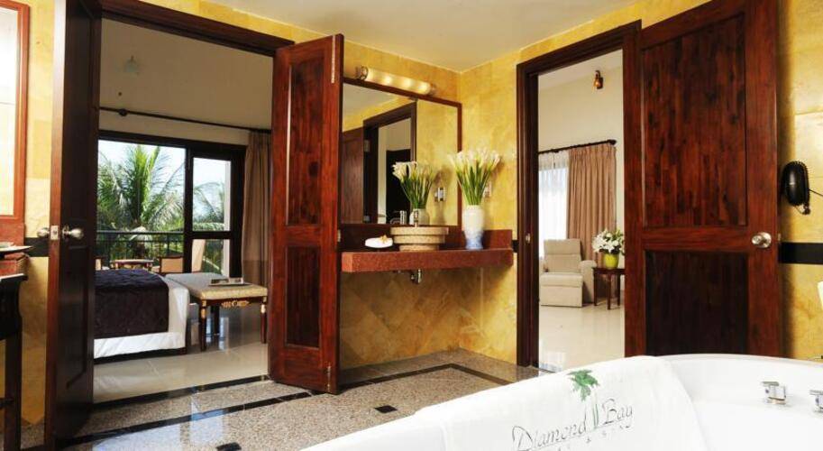 Diamond Bay Resort & Spa