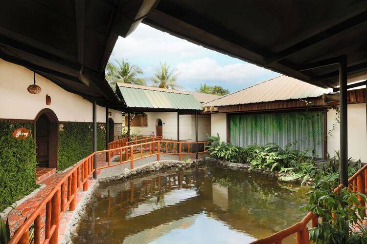 Diamond Bay Resort & Spa