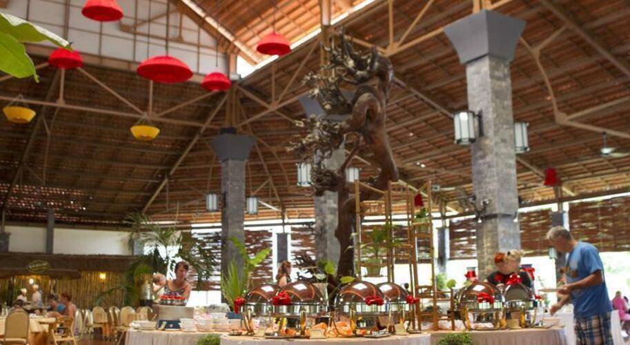 Diamond Bay Resort & Spa