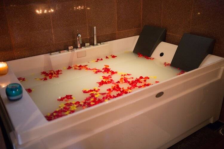 Diamond Bay Resort & Spa