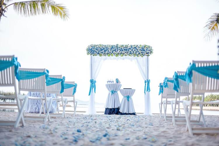 Diamond Bay Resort & Spa