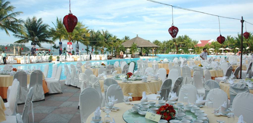Diamond Bay Resort & Spa