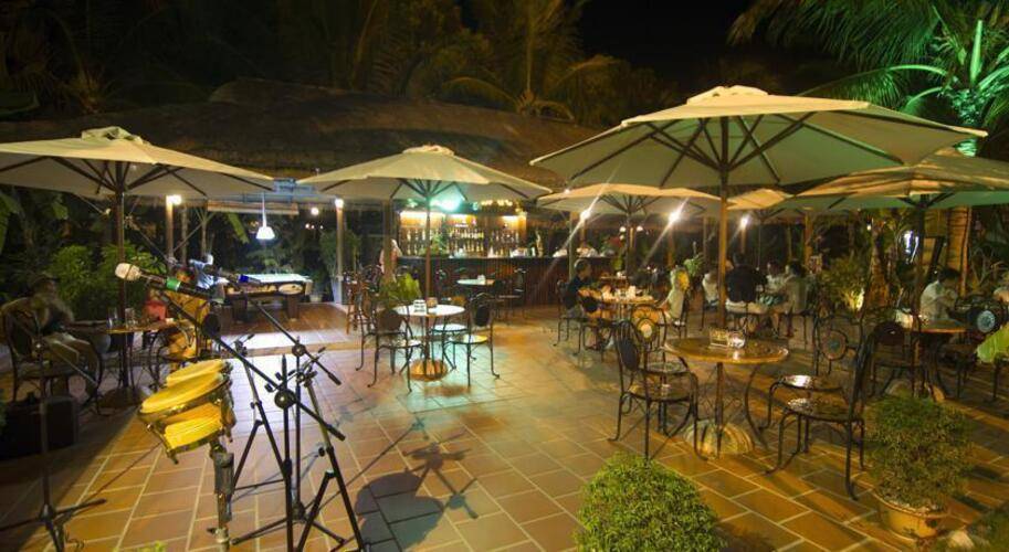 Diamond Bay Resort & Spa