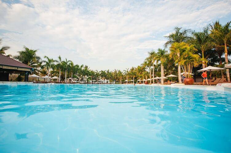 Diamond Bay Resort & Spa