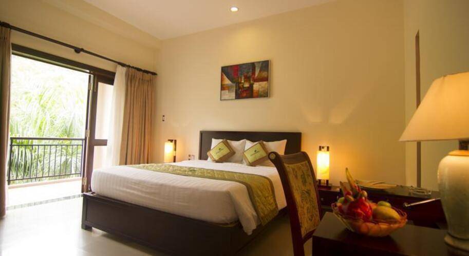 Diamond Bay Resort & Spa