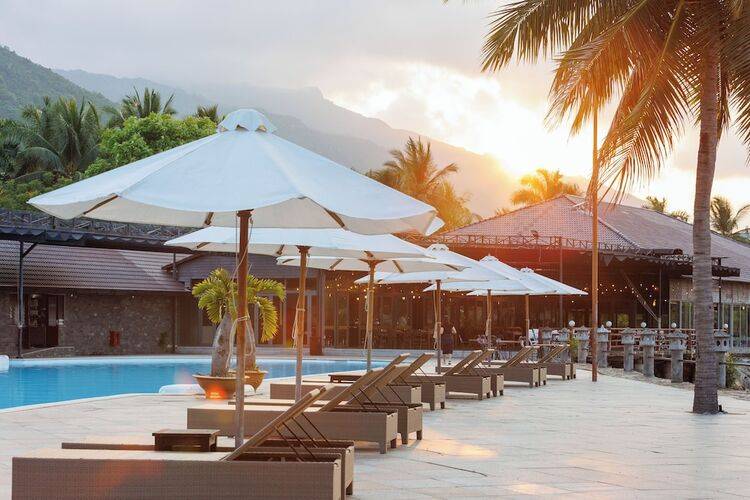 Diamond Bay Resort & Spa