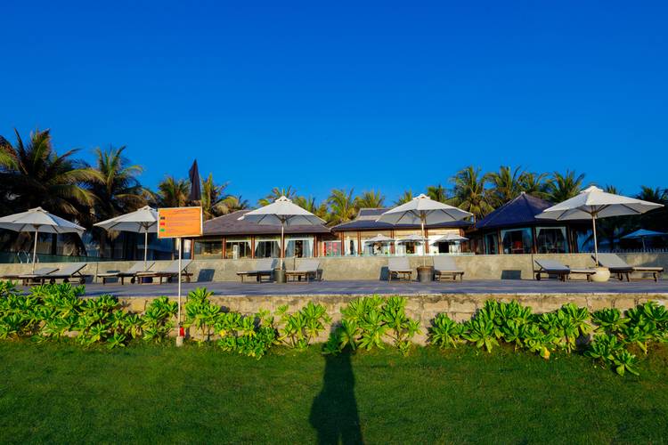 Villa Del Sol Beach Resort & Spa