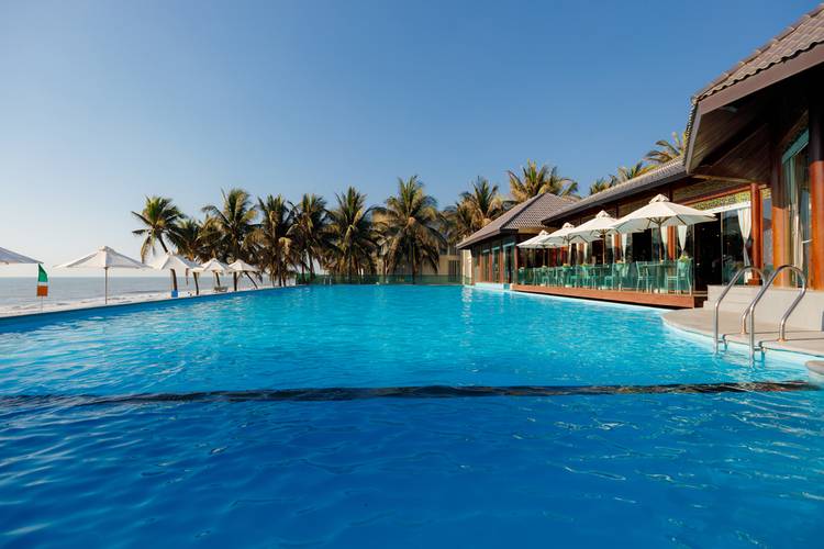 Villa Del Sol Beach Resort & Spa