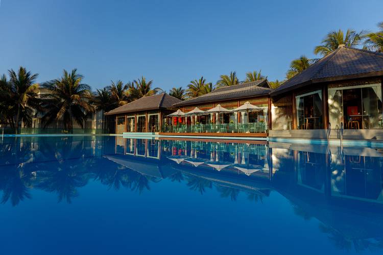 Villa Del Sol Beach Resort & Spa