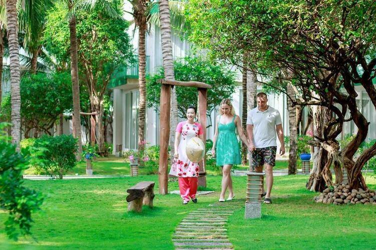 Villa Del Sol Beach Resort & Spa