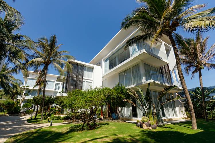 Villa Del Sol Beach Resort & Spa