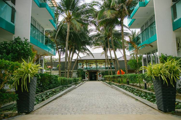 Villa Del Sol Beach Resort & Spa