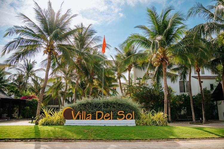 Villa Del Sol Beach Resort & Spa