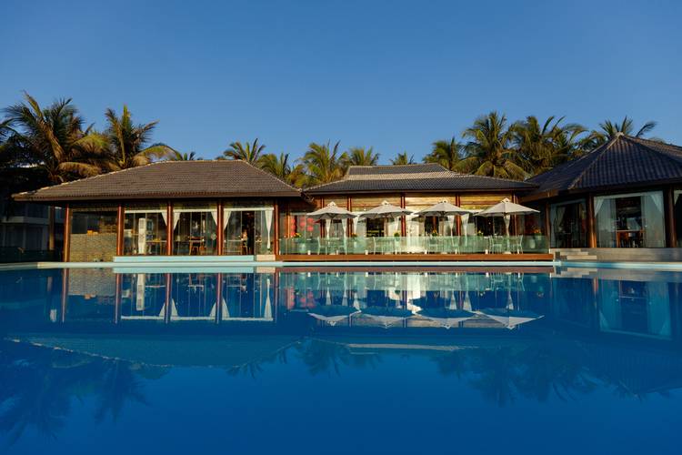 Villa Del Sol Beach Resort & Spa