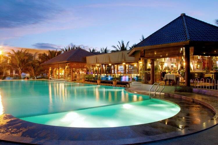 Villa Del Sol Beach Resort & Spa