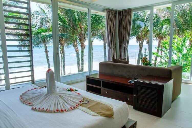 Villa Del Sol Beach Resort & Spa