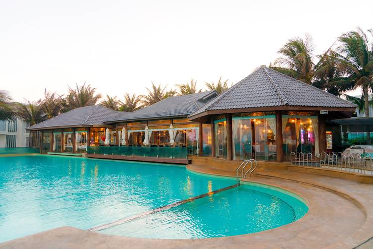 Villa Del Sol Beach Resort & Spa