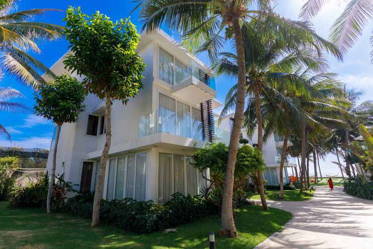 Villa Del Sol Beach Resort & Spa