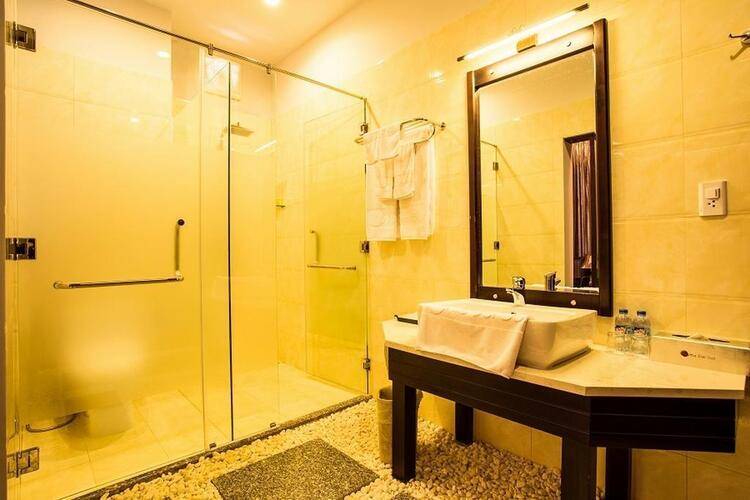 Villa Del Sol Beach Resort & Spa