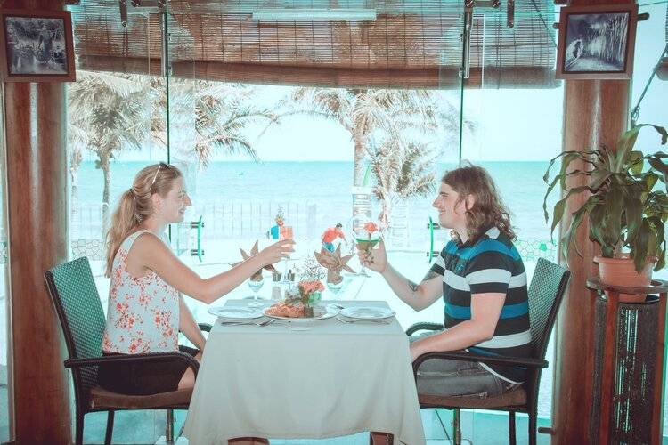 Villa Del Sol Beach Resort & Spa