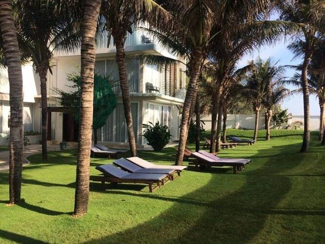 Villa Del Sol Beach Resort & Spa