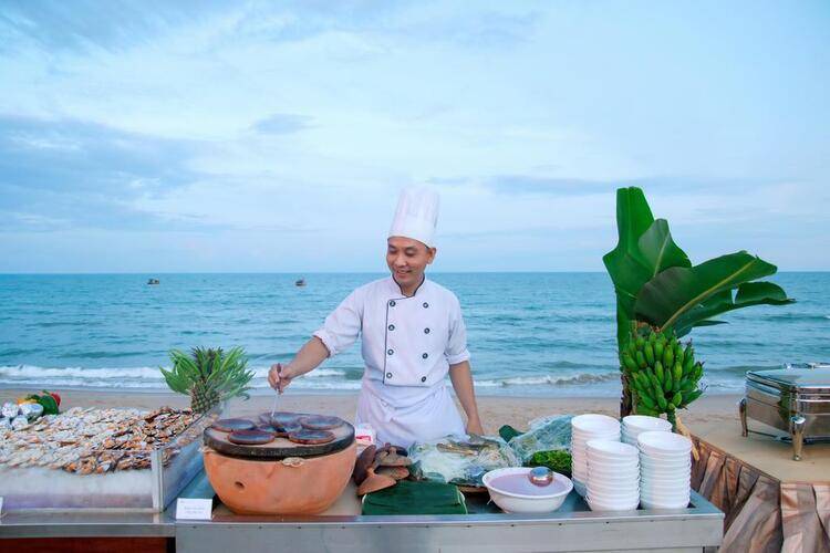 Villa Del Sol Beach Resort & Spa