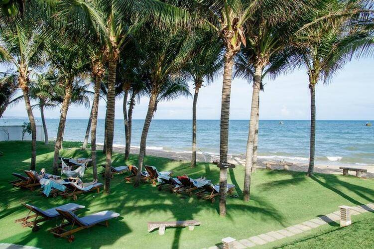 Villa Del Sol Beach Resort & Spa