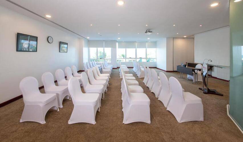 Ramada Beach Hotel Ajman By Wyndham