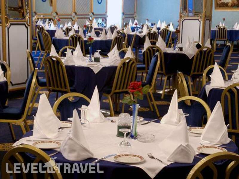 Фотография Ambassador Hotel