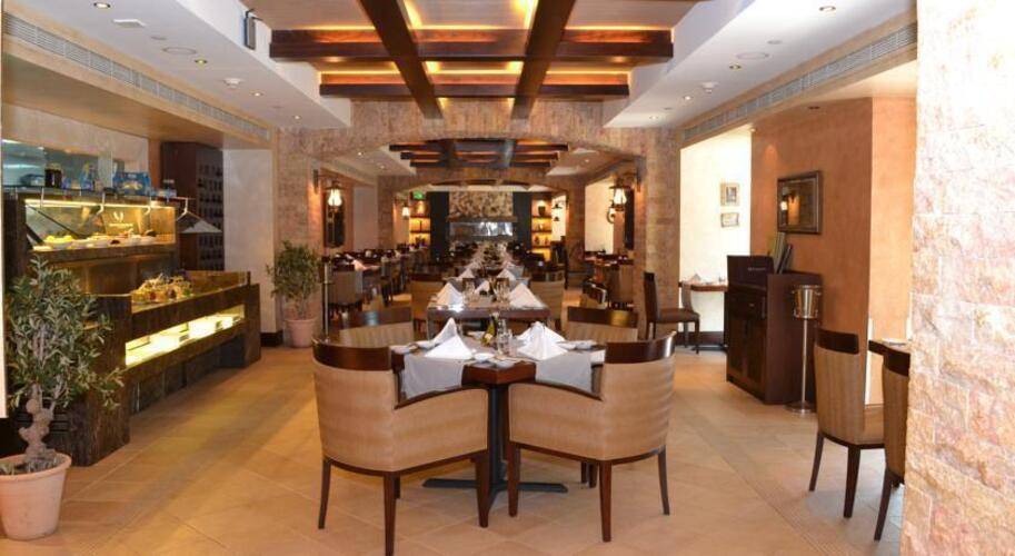 Millennium Plaza Downtown Abu Dhabi (Ex. Crowne Plaza Abu Dhabi Hotel)