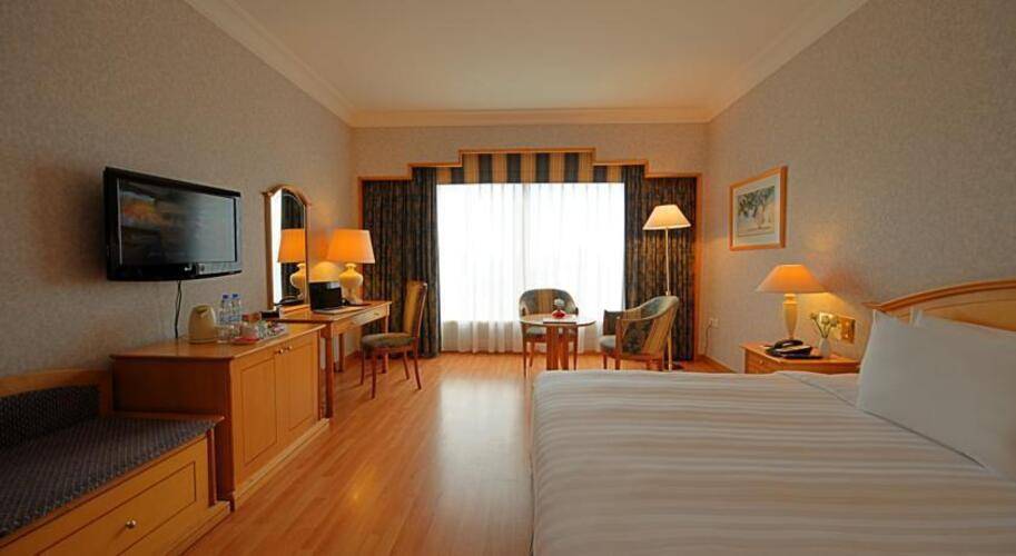 Millennium Plaza Downtown Abu Dhabi (Ex. Crowne Plaza Abu Dhabi Hotel)