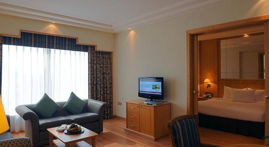 Millennium Plaza Downtown Abu Dhabi (Ex. Crowne Plaza Abu Dhabi Hotel)