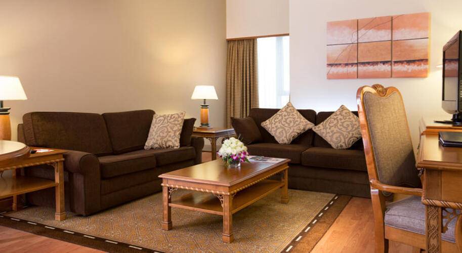 Millennium Plaza Downtown Hotel (Ex.Crowne Plaza Dubai Sheikh Zayed Road)