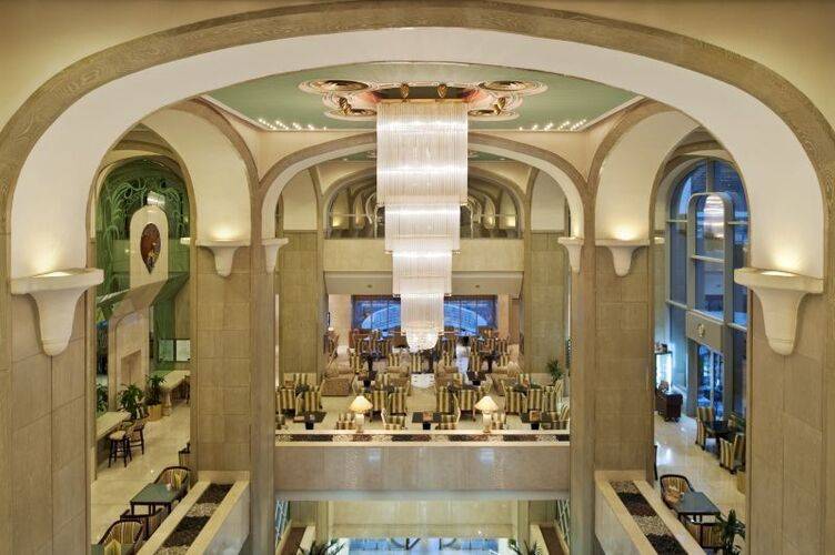 Millennium Plaza Downtown Hotel (Ex.Crowne Plaza Dubai Sheikh Zayed Road)