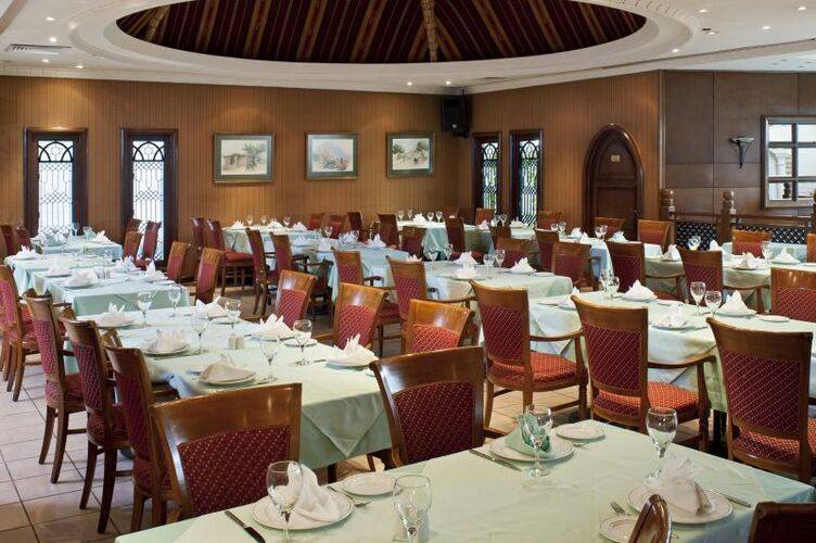 Millennium Plaza Downtown Hotel (Ex.Crowne Plaza Dubai Sheikh Zayed Road)