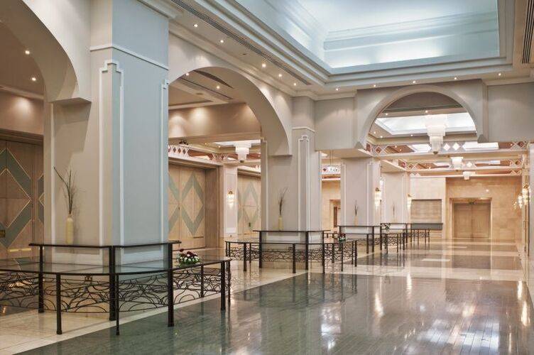 Millennium Plaza Downtown Hotel (Ex.Crowne Plaza Dubai Sheikh Zayed Road)