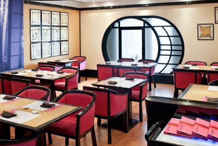 Millennium Plaza Downtown Hotel (Ex.Crowne Plaza Dubai Sheikh Zayed Road)