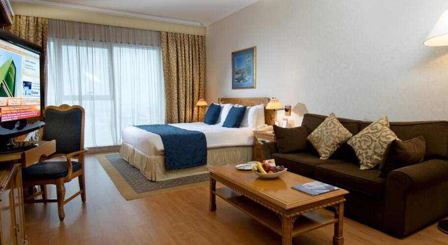 Millennium Plaza Downtown Hotel (Ex.Crowne Plaza Dubai Sheikh Zayed Road)