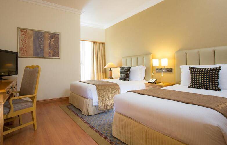 Millennium Plaza Downtown Hotel (Ex.Crowne Plaza Dubai Sheikh Zayed Road)