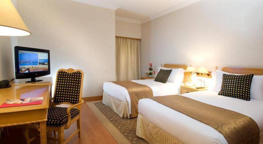 Millennium Plaza Downtown Hotel (Ex.Crowne Plaza Dubai Sheikh Zayed Road)